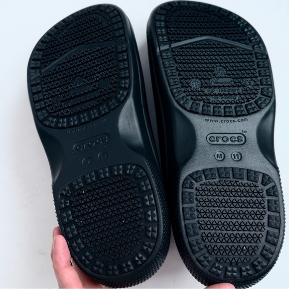 NWOT Crocs On The Clock Work Slip-On Clog Black Size 11 - Picture 8 of 11